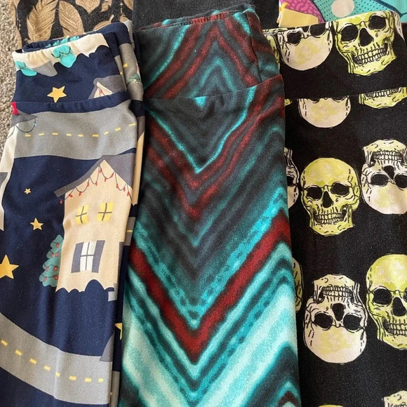 Lot of little girl sized S/M Lularoe leggings~ 12 pairs - Picture 3 of 5